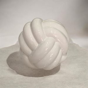 Ceramic-Ornaments-Abstract-Statue-Thread-Knot-white-medium